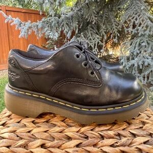 Dr. Doc Martens Chanda Black Flower Y2K Chunky Air Wair Platform Oxfords. 8/8.5